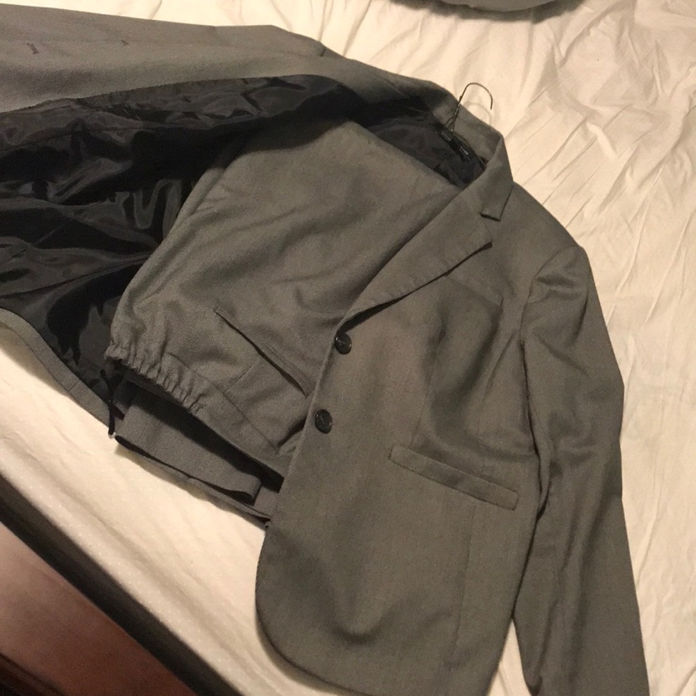 Jones NY 2 piece pant suit.